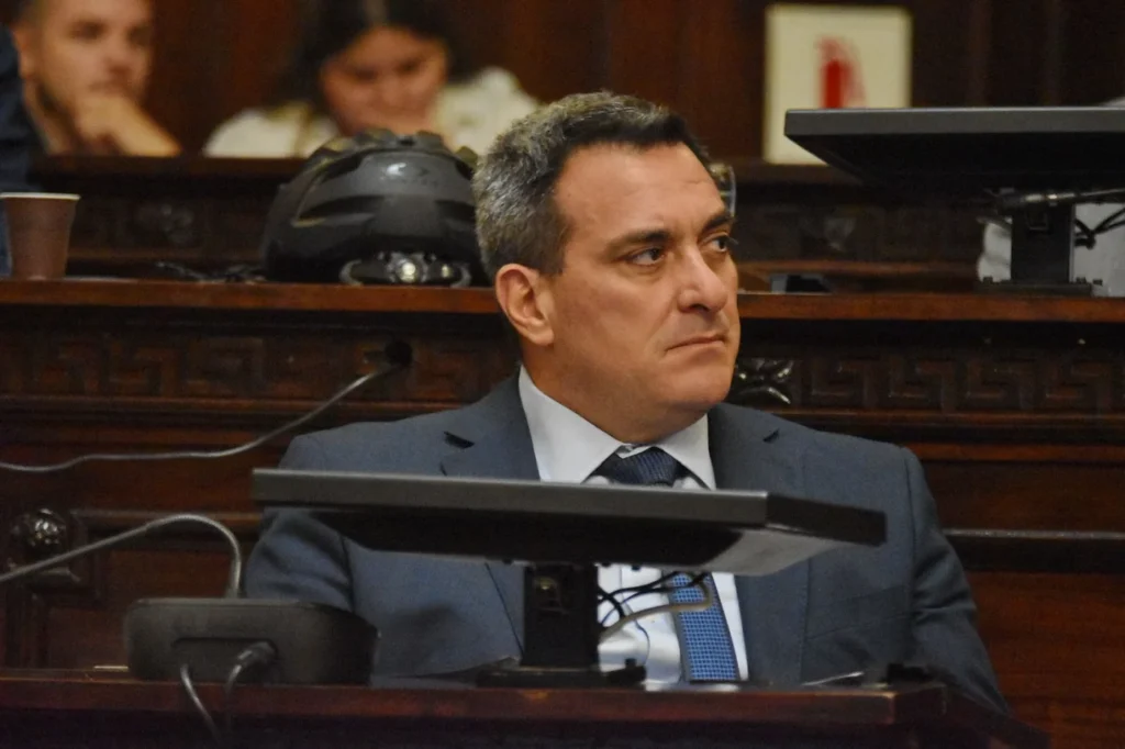 La propuesta también busca consolidar políticas públicas sostenidas en el tiempo
